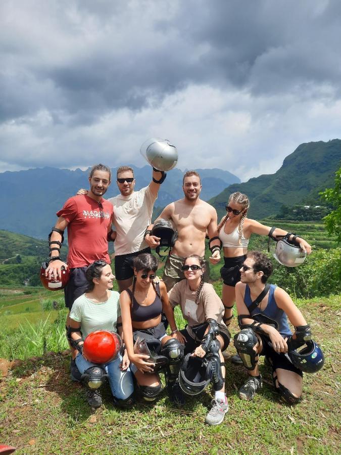 Hg Hostel Provide Tours & Motorbikes Хазянг Экстерьер фото
